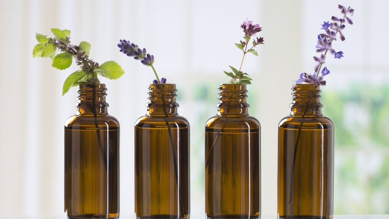 The Top 5 Essential Oils We Can't Live Without